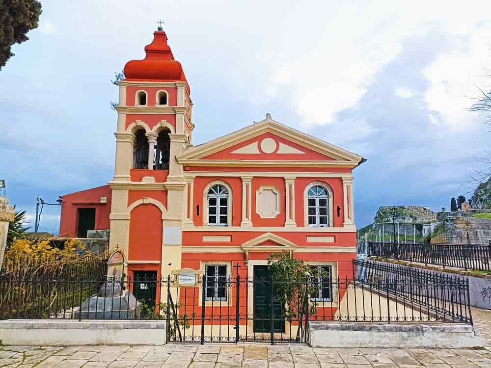 Церковь Богородицы Мандракина